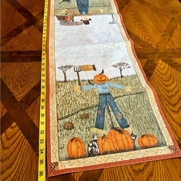 Pretty Fall Table Runner ๐ - Picture 4 of 5